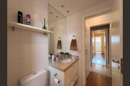 Apartamento à venda com 135m², 3 quartos e 3 vagasBanheiro da Suíte 1