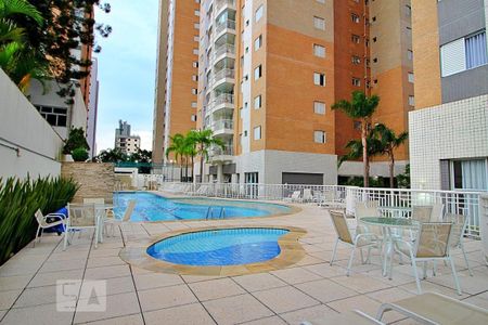 Apartamento à venda com 135m², 3 quartos e 3 vagasÁrea comum - Piscina