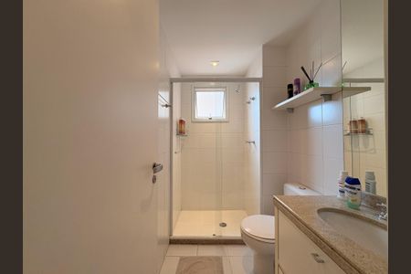 Apartamento à venda com 135m², 3 quartos e 3 vagasBanheiro da Suíte 1