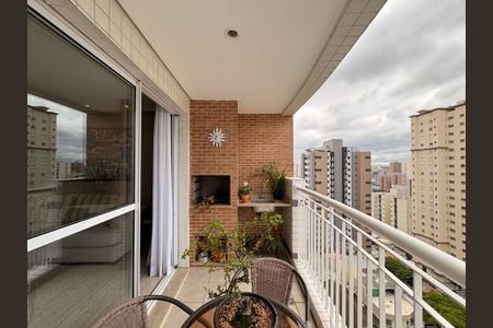 Apartamento à venda com 135m², 3 quartos e 3 vagasVaranda