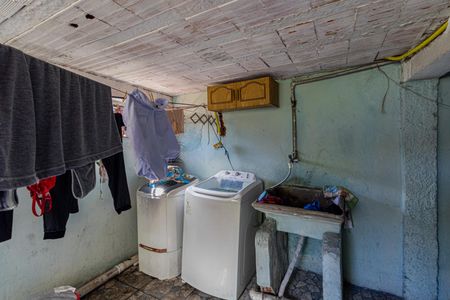 Casa à venda com 74m², 3 quartos e 1 vagaÁrea de Serviço