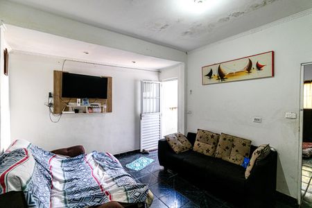 Sala de casa à venda com 3 quartos, 74m² em Vila Carmosina, São Paulo