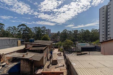 Vista Quarto 1 de casa à venda com 3 quartos, 74m² em Vila Carmosina, São Paulo