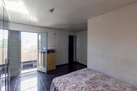 Casa à venda com 74m², 3 quartos e 1 vagaSuíte