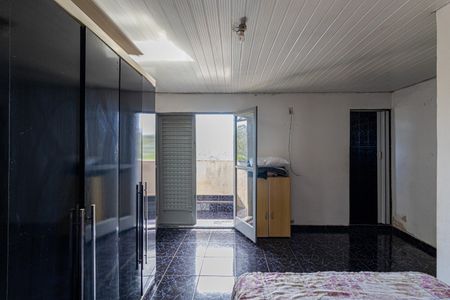 Casa à venda com 74m², 3 quartos e 1 vagaSuíte