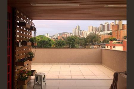 Apartamento para alugar com 3 quartos, 175m² em Estrela Dalva, Belo Horizonte