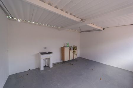 Casa para alugar com 75m², 2 quartos e 1 vagaÁrea de Serviço