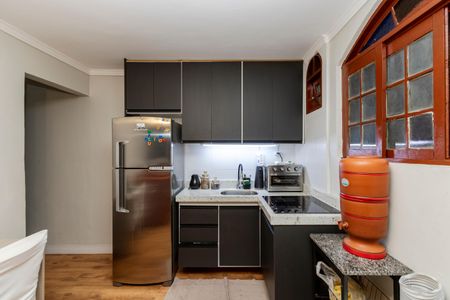 Sala/Cozinha de casa para alugar com 2 quartos, 50m² em Jardim das Flores, São Paulo