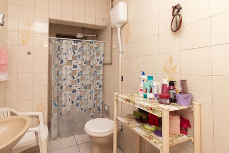 Casa à venda com 253m², 3 quartos e 2 vagas Casa à venda com 253m², 3 quartos e 2 vagasBanheiro