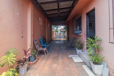 Casa à venda com 253m², 3 quartos e 2 vagas Casa à venda com 253m², 3 quartos e 2 vagasQuintal