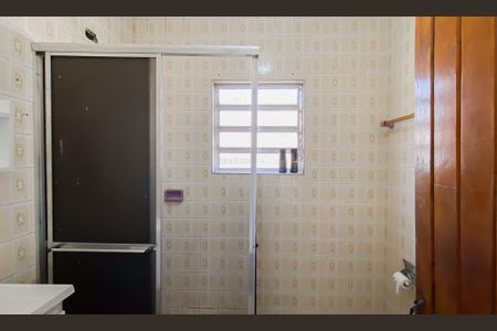 Casa à venda com 150m², 4 quartos e 2 vagasBanheiro