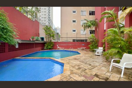 Apartamento à venda com 104m², 2 quartos e 2 vagas Apartamento à venda com 104m², 2 quartos e 2 vagasPiscina