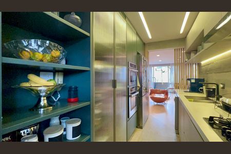 Apartamento à venda com 104m², 2 quartos e 2 vagas Apartamento à venda com 104m², 2 quartos e 2 vagasCozinha