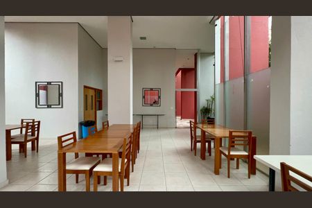 Apartamento à venda com 104m², 2 quartos e 2 vagas Apartamento à venda com 104m², 2 quartos e 2 vagasSalão de Festas