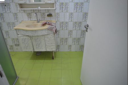 Casa à venda com 251m², 2 quartos e 3 vagasBanheiro Social