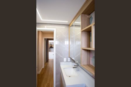 Apartamento à venda com 130m², 3 quartos e 3 vagasBanheiro da Suíte 1