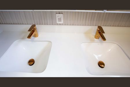 Apartamento à venda com 130m², 3 quartos e 3 vagasBanheiro da Suíte 3