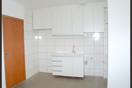 Cozinha - Armários de apartamento para alugar com 2 quartos, 42m² em São Gabriel, Belo Horizonte