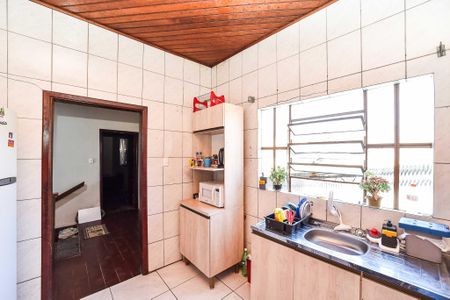 Casa para alugar com 300m², 3 quartos e 2 vagasCozinha