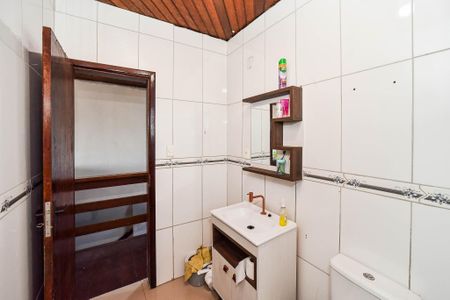 Casa para alugar com 300m², 3 quartos e 2 vagasBanheiro Social 1