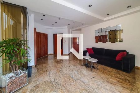 Apartamento à venda com 229m², 4 quartos e 3 vagas Apartamento à venda com 229m², 4 quartos e 3 vagasHall social