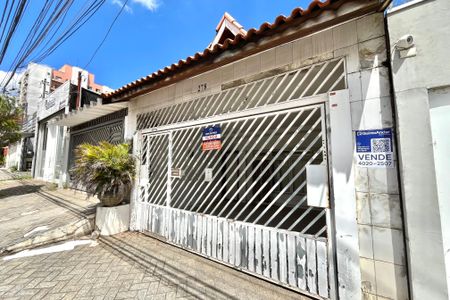 Casa à venda com 105m², 2 quartos e 1 vagaFachada