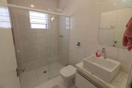 Casa para alugar com 135m², 2 quartos e 2 vagasBanheiro 2