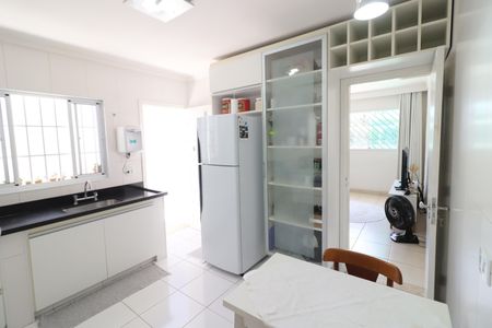 Casa para alugar com 135m², 2 quartos e 2 vagasCozinha