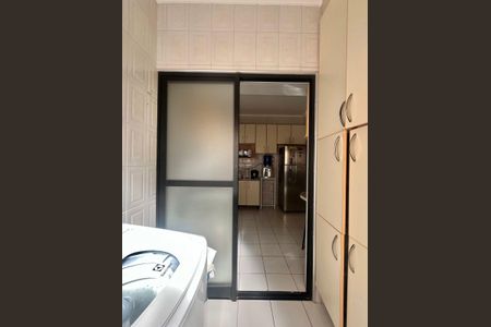 Apartamento à venda com 70m², 1 quarto e 1 vagaÁrea de Serviço