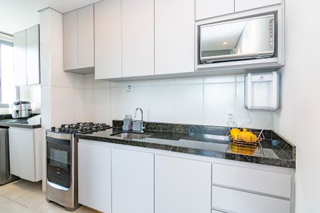 Cozinha de apartamento à venda com 2 quartos, 105m² em Coração Eucarístico, Belo Horizonte