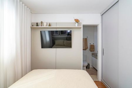 Apartamento à venda com 105m², 2 quartos e 3 vagasSuíte