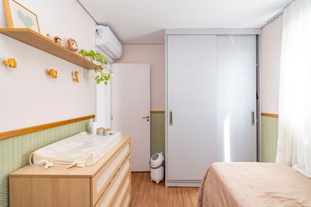 Apartamento à venda com 105m², 2 quartos e 3 vagasQuarto 2