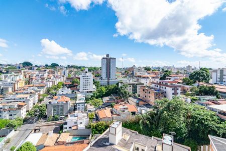 Apartamento à venda com 105m², 2 quartos e 3 vagasSala