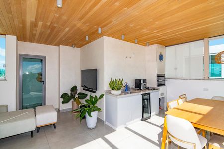 Apartamento à venda com 105m², 2 quartos e 3 vagasVaranda