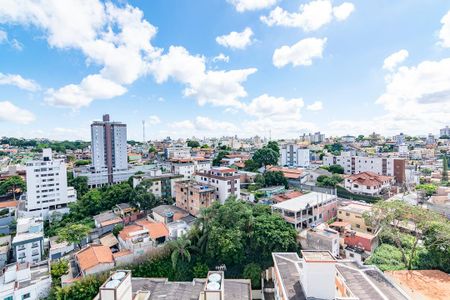 Apartamento à venda com 105m², 2 quartos e 3 vagasVaranda