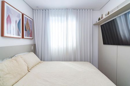 Apartamento à venda com 105m², 2 quartos e 3 vagasSuíte