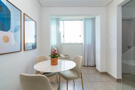 Apartamento à venda com 105m², 2 quartos e 3 vagasSala