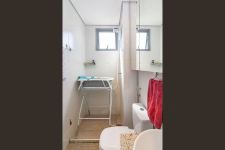 Apartamento à venda com 105m², 2 quartos e 3 vagasBanheiro Social