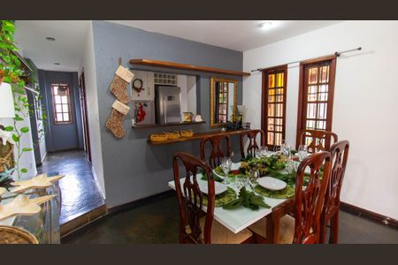 Casa para alugar com 3 quartos, 220m² em Serra Grande, Niterói