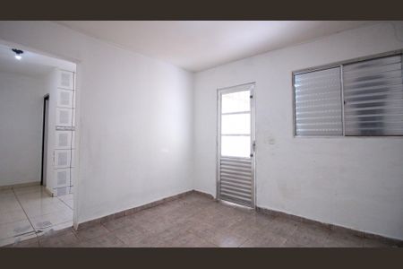 Casa para alugar com 2 quartos, 50m² em Vila Alzira, São Paulo