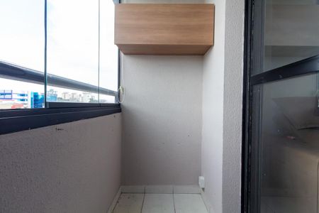 Apartamento para alugar com 56m², 2 quartos e 1 vaga Apartamento para alugar com 56m², 2 quartos e 1 vagaVaranda