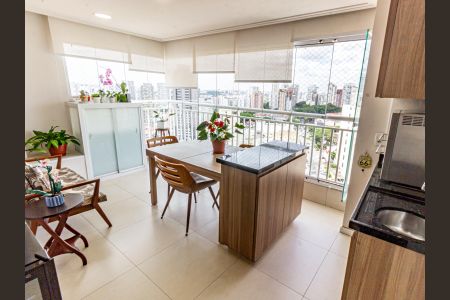 Apartamento para alugar com 108m², 3 quartos e 2 vagasVaranda