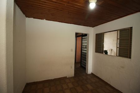 Casa para alugar com 60m², 2 quartos e sem vagaQuarto