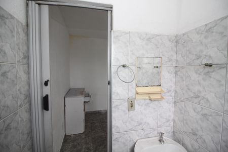 Casa para alugar com 60m², 2 quartos e sem vagaBanheiro da Suíte