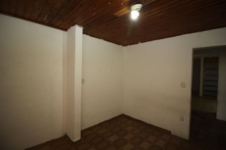 Quarto de casa para alugar com 2 quartos, 60m² em Jardim Marília, São Paulo