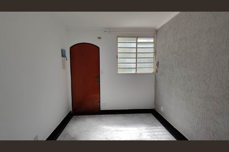 Sala de apartamento para alugar com 2 quartos, 45m² em Parque Dourado, Ferraz de Vasconcelos
