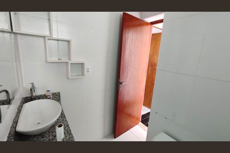 Apartamento para alugar com 45m², 2 quartos e sem vaga Apartamento para alugar com 45m², 2 quartos e sem vagaBanheiro