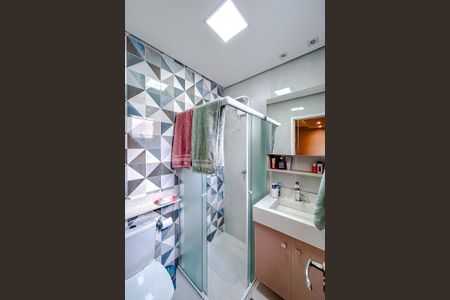 Casa de condomínio à venda com 68m², 3 quartos e 2 vagasBanheiro da Suíte