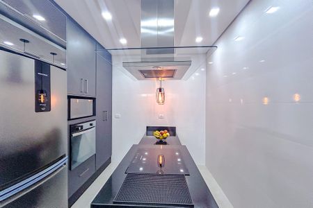 Casa de condomínio à venda com 68m², 3 quartos e 2 vagasCozinha