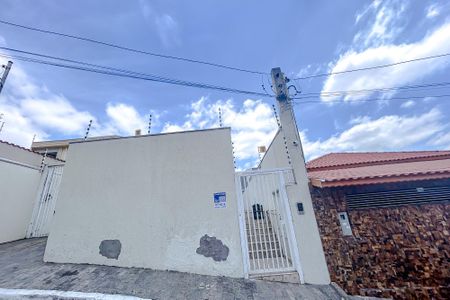 Casa de condomínio à venda com 68m², 3 quartos e 2 vagasFachada com Plaquinha